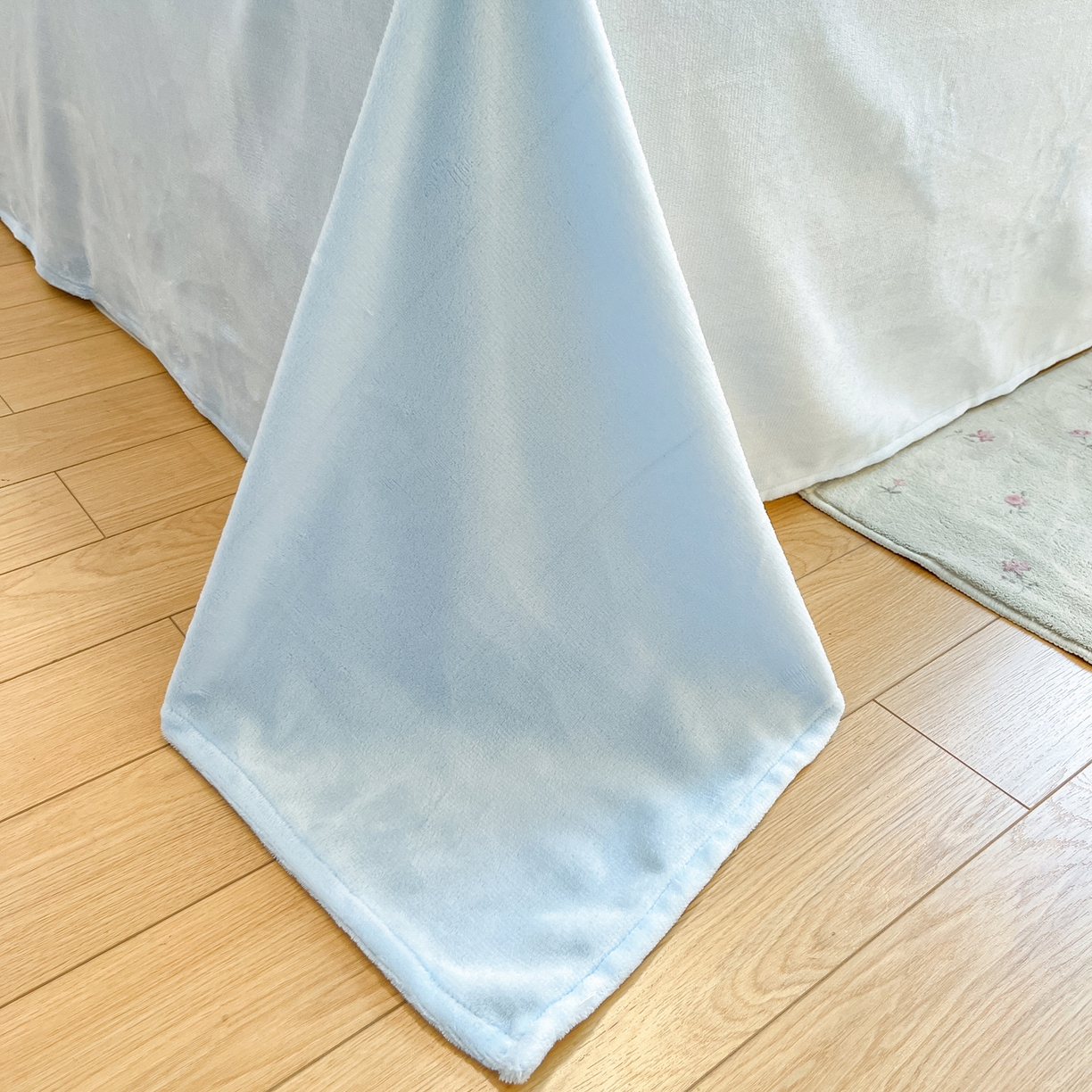 91家纺网 家纺一手货源 找家纺 如一 2025新款高克重卡通贴布绣牛奶绒四件套 雪纳瑞