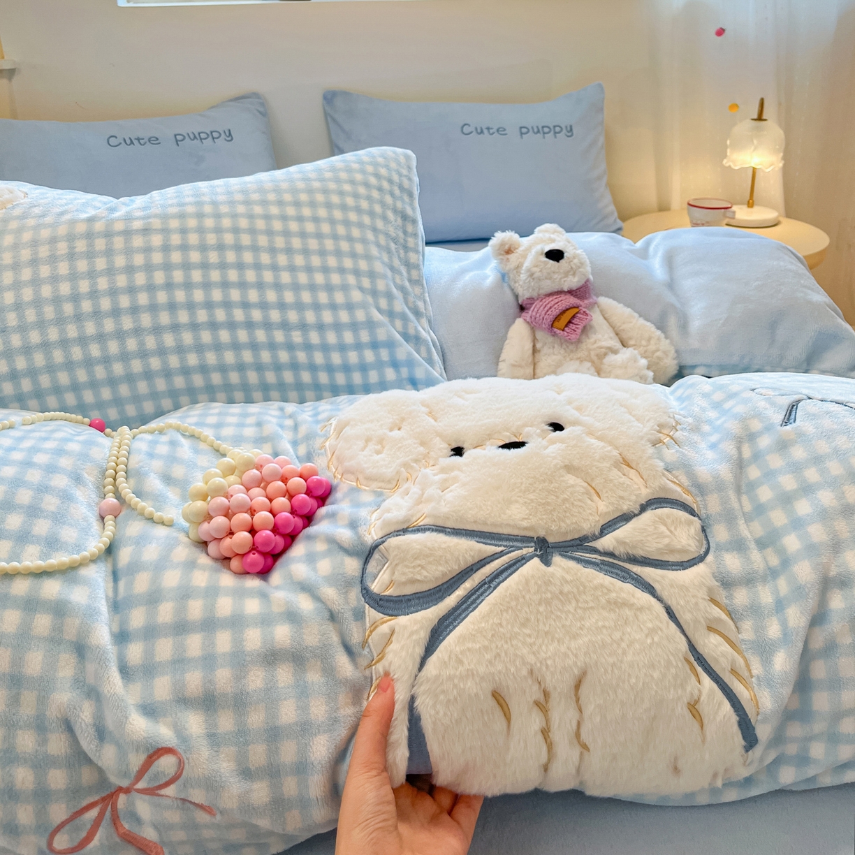 91家纺网 家纺一手货源 找家纺 如一 2025新款高克重卡通贴布绣牛奶绒四件套 雪纳瑞