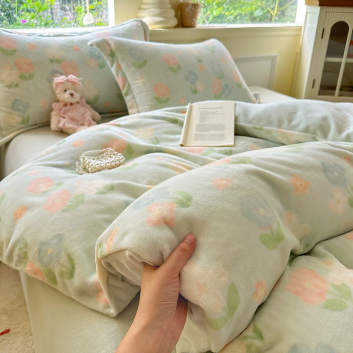91家纺网 家纺一手货源 找家纺 绵庭家纺 2025新款高克重牛奶绒被套单件单被套被套单品 花汐子-绿