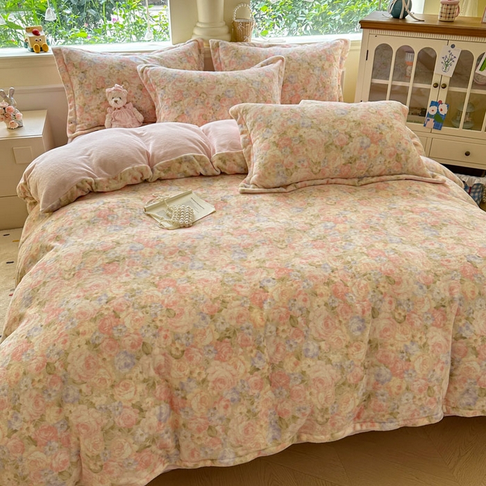 91家纺网 家纺一手货源 找家纺 绵庭家纺 2025新款高克重牛奶绒被套单件单被套被套单品 花颜月影-绿