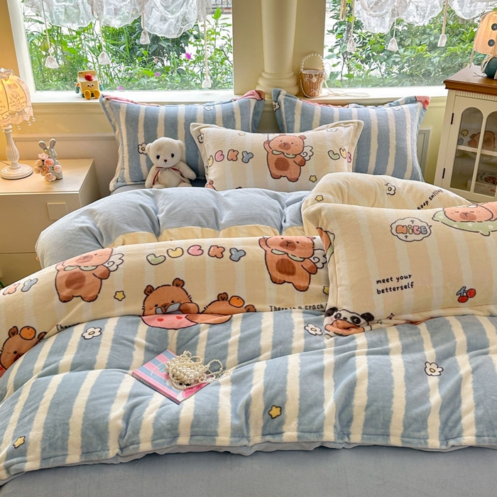 91家纺网 家纺一手货源 找家纺 绵庭家纺 2025新款高克重牛奶绒被套单件单被套被套单品 可爱卡皮-黄