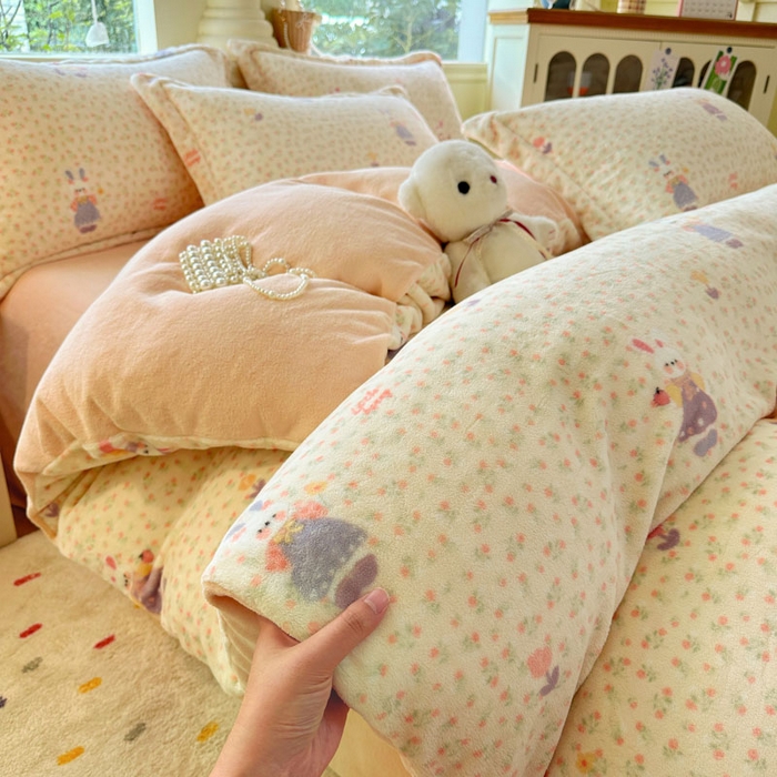 91家纺网 家纺一手货源 找家纺 绵庭家纺 2025新款高克重牛奶绒被套单件单被套被套单品 萌兔之星