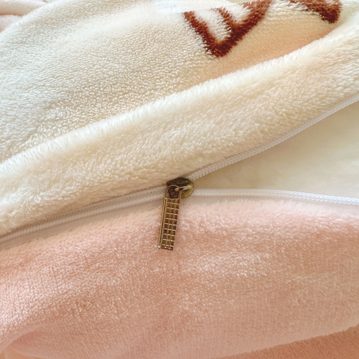 91家纺网 家纺一手货源 找家纺 绵庭家纺 2025新款高克重牛奶绒被套单件单被套被套单品 棉花兔