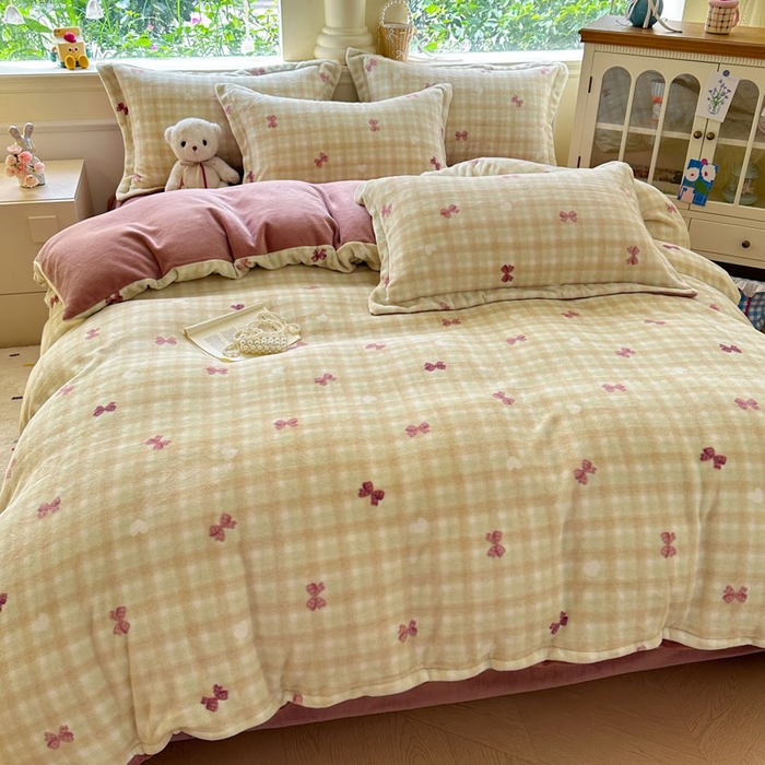 91家纺网 家纺一手货源 找家纺 绵庭家纺 2025新款高克重牛奶绒被套单件单被套被套单品 星梦蝶结-绿