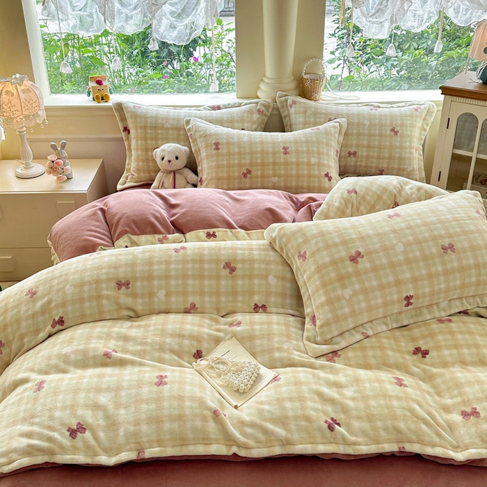 91家纺网 家纺一手货源 找家纺 绵庭家纺 2025新款高克重牛奶绒被套单件单被套被套单品 星梦蝶结-绿