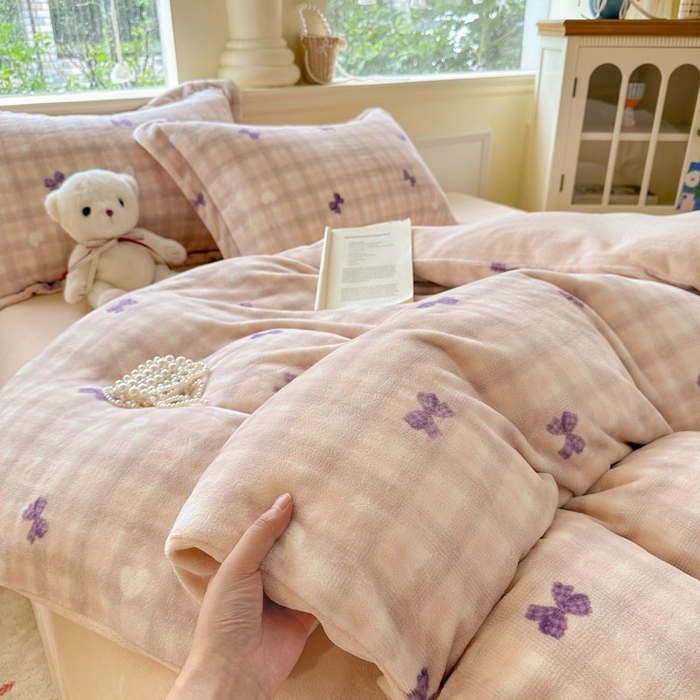 91家纺网 家纺一手货源 找家纺 绵庭家纺 2025新款高克重牛奶绒被套单件单被套被套单品 星梦蝶结-紫