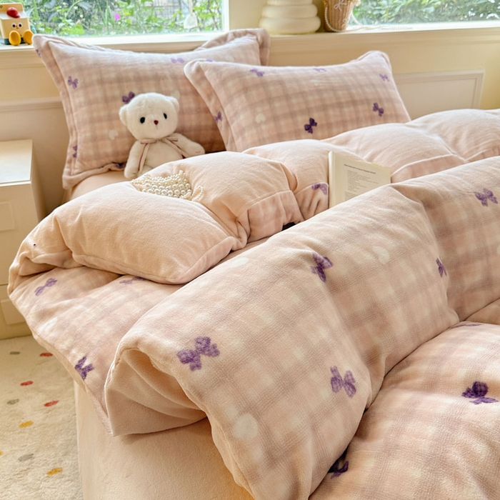 91家纺网 家纺一手货源 找家纺 绵庭家纺 2025新款高克重牛奶绒被套单件单被套被套单品 星梦蝶结-紫