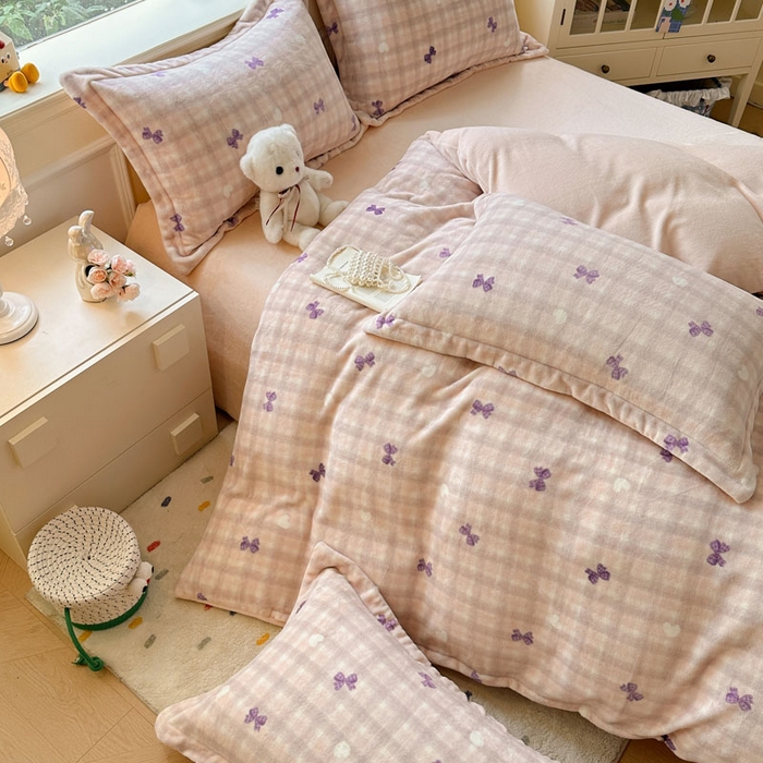 91家纺网 家纺一手货源 找家纺 绵庭家纺 2025新款高克重牛奶绒被套单件单被套被套单品 星梦蝶结-紫