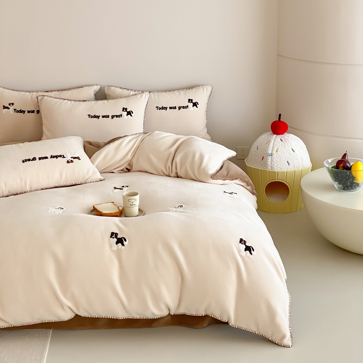 91家纺网 家纺一手货源 找家纺 （总）时亿家居 2025新款高克重獭獭绒四件套-萌宠