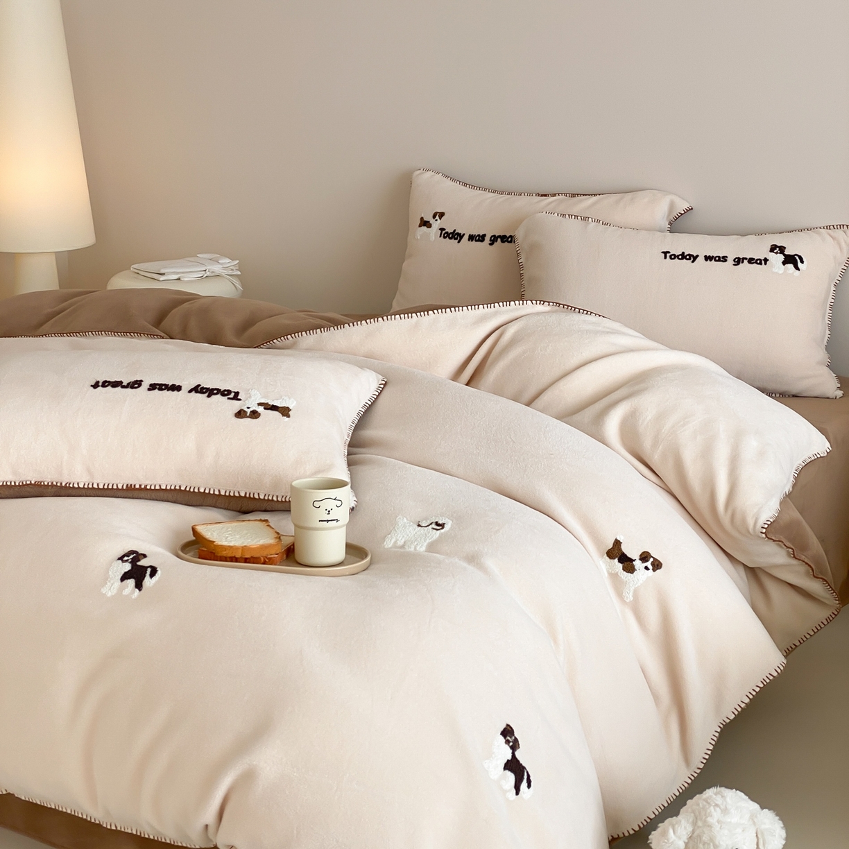 91家纺网 家纺一手货源 找家纺 （总）时亿家居 2025新款高克重獭獭绒四件套-萌宠