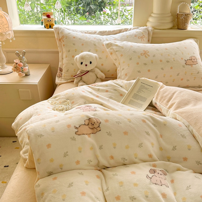 91家纺网 家纺一手货源 找家纺 绵庭家纺 2025新款高克重牛奶绒被套单件单被套被套单品 芋泥小狗