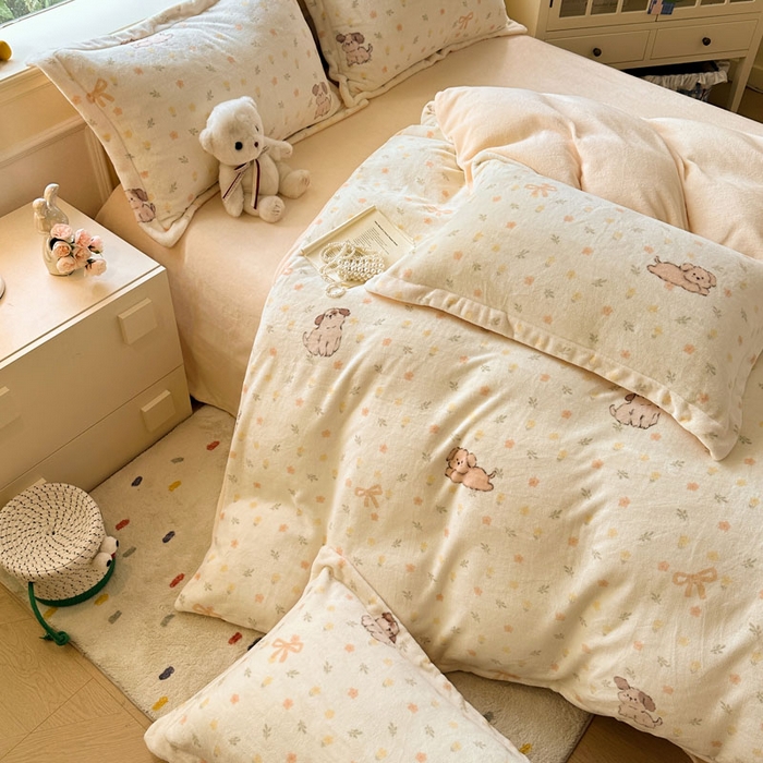 91家纺网 家纺一手货源 找家纺 绵庭家纺 2025新款高克重牛奶绒被套单件单被套被套单品 芋泥小狗