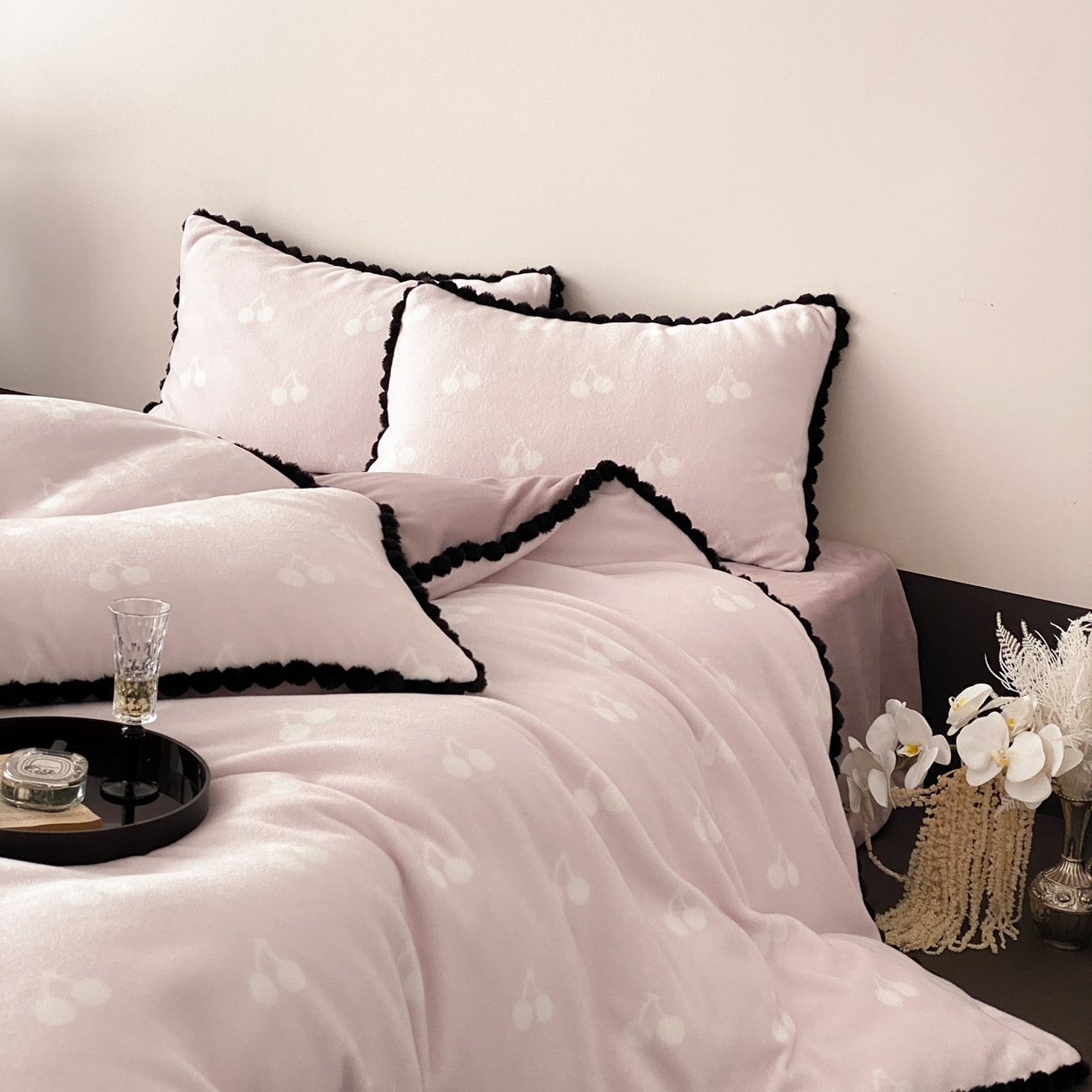 91家纺网 家纺一手货源 找家纺 （总）时亿家居 2025新款高克重獭獭绒四件套-云梦樱语