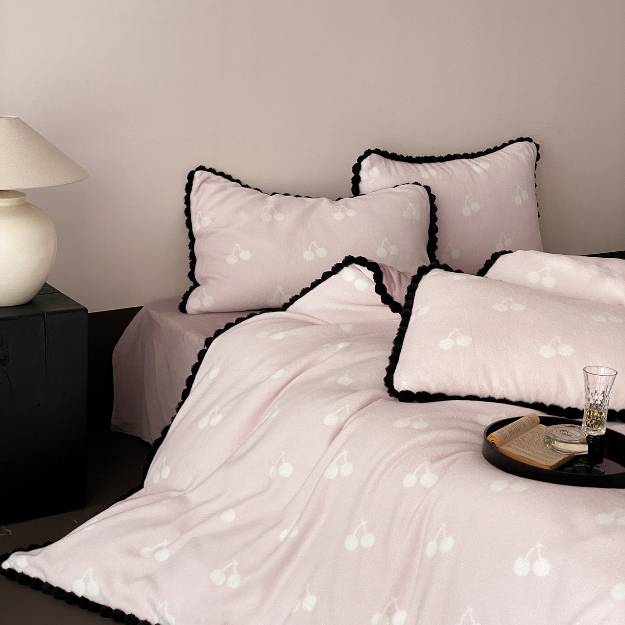 91家纺网 家纺一手货源 找家纺 （总）时亿家居 2025新款高克重獭獭绒四件套-云梦樱语