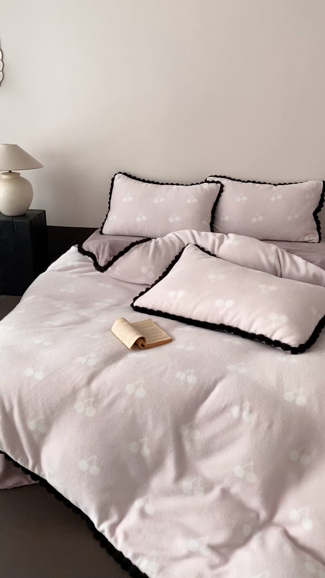 91家纺网 家纺一手货源 找家纺 （总）时亿家居 2025新款高克重獭獭绒四件套-云梦樱语