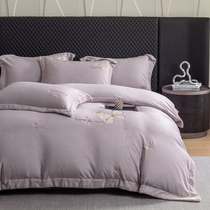 91家纺网 家纺一手货源 找家纺 （总）魅都 2025新款冬季全消光超柔高克重牛奶绒四件套-蝴蝶印记