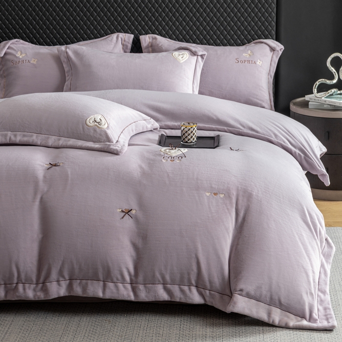 91家纺网 家纺一手货源 找家纺 魅都 2025新款冬季全消光超柔高克重牛奶绒四件套-COCO COCO-幸运紫