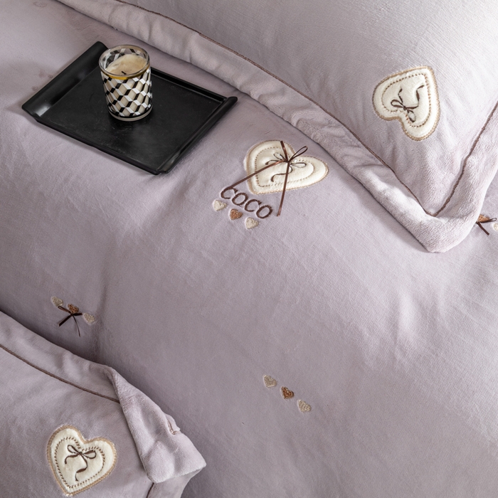 91家纺网 家纺一手货源 找家纺 魅都 2025新款冬季全消光超柔高克重牛奶绒四件套-COCO COCO-幸运紫