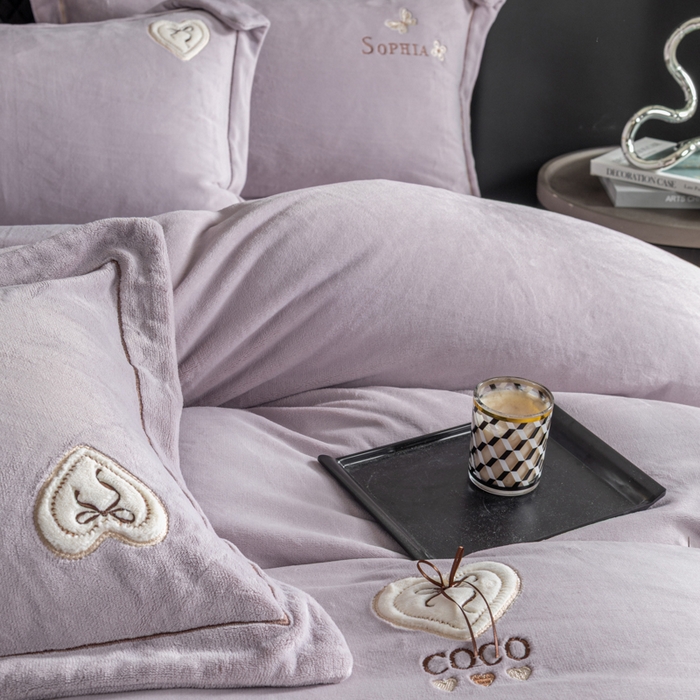 91家纺网 家纺一手货源 找家纺 （总）魅都 2025新款冬季全消光超柔高克重牛奶绒四件套-COCO