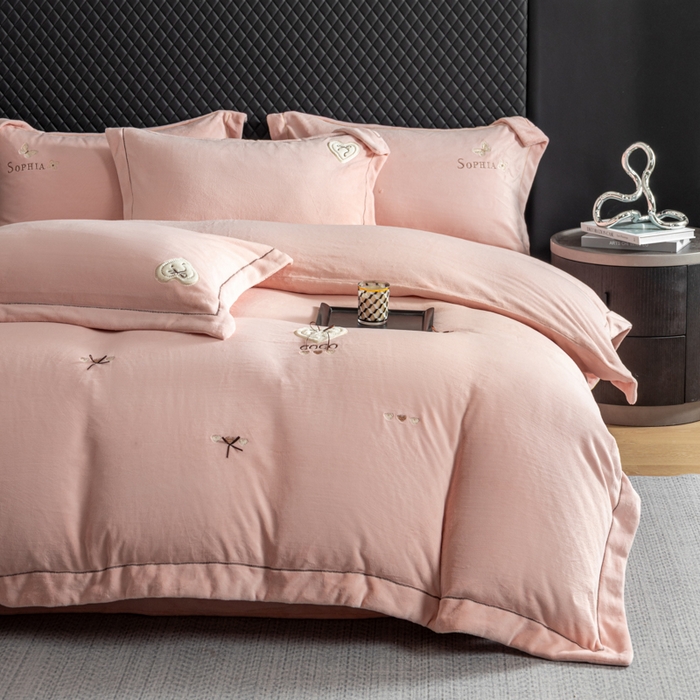 91家纺网 家纺一手货源 找家纺 魅都 2025新款冬季全消光超柔高克重牛奶绒四件套-COCO COCO-幸运粉