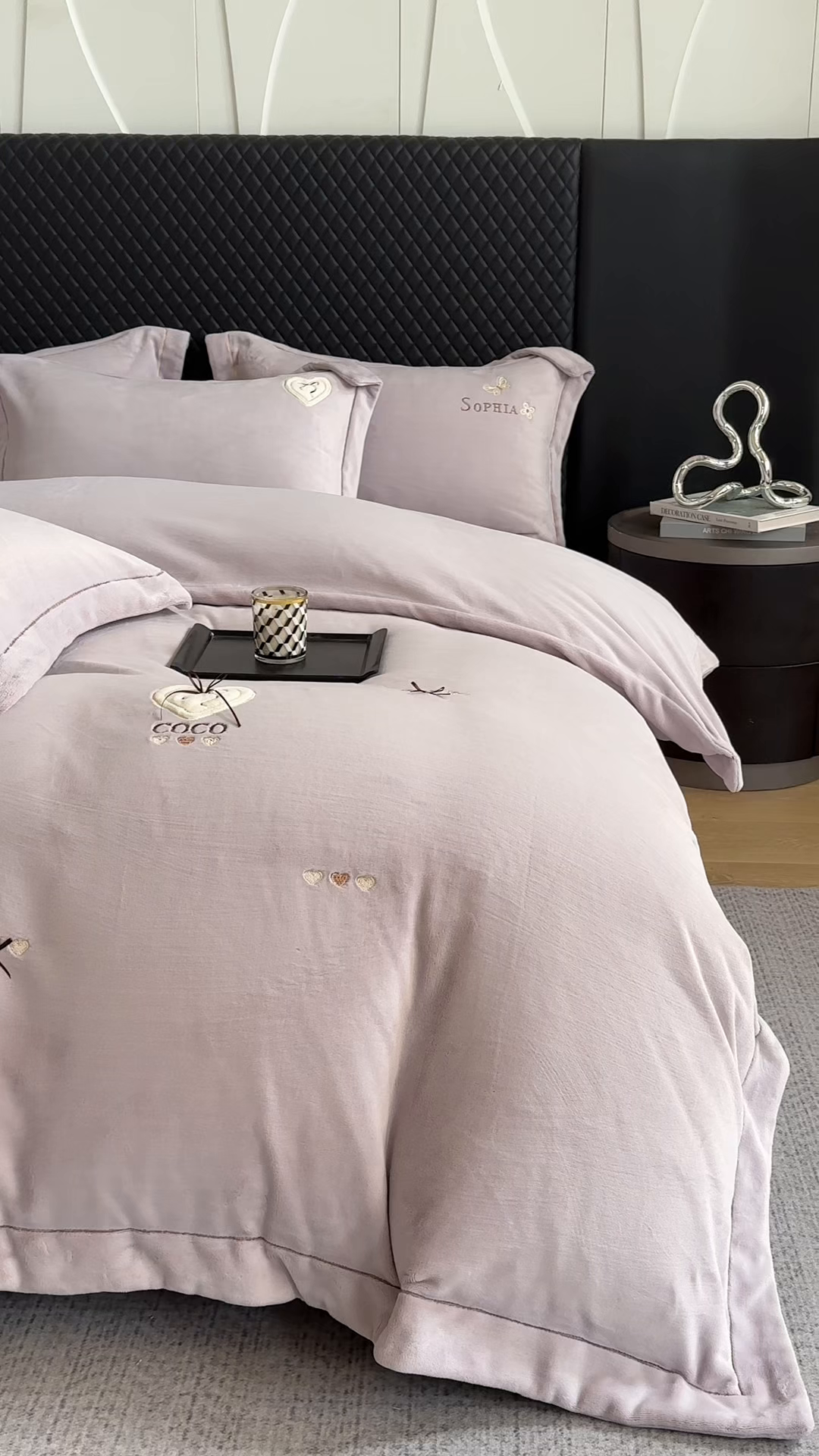 91家纺网 家纺一手货源 找家纺 魅都 2025新款冬季全消光超柔高克重牛奶绒四件套-COCO COCO-幸运紫