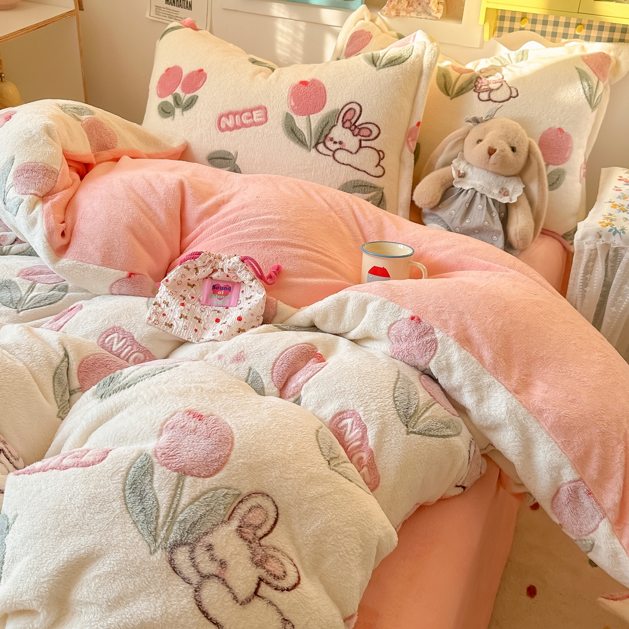 91家纺网 家纺一手货源 找家纺 （总）韩巢家纺 2025新款高克重雪花绒牛奶绒四件套系列