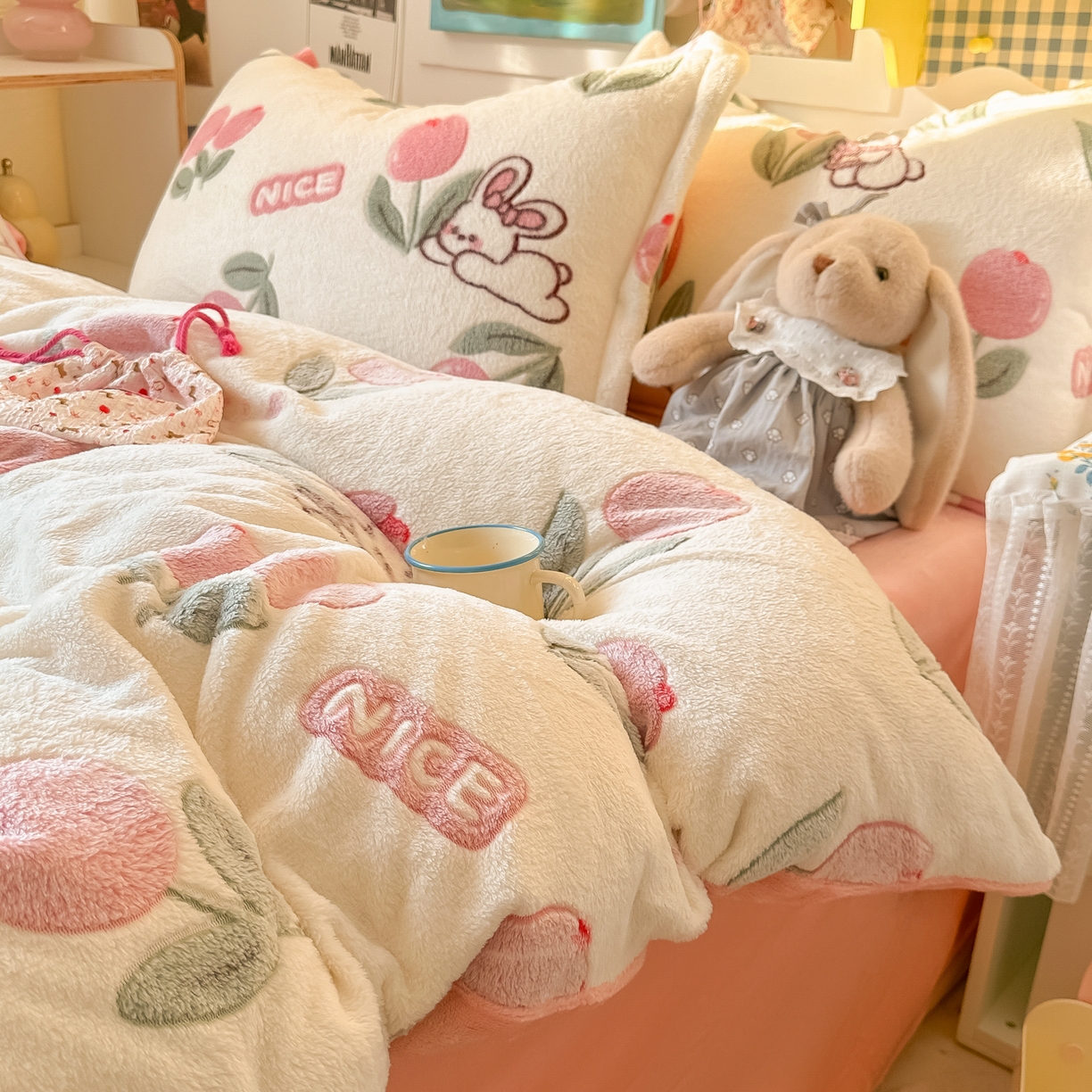 91家纺网 家纺一手货源 找家纺 （总）韩巢家纺 2025新款高克重雪花绒牛奶绒四件套系列