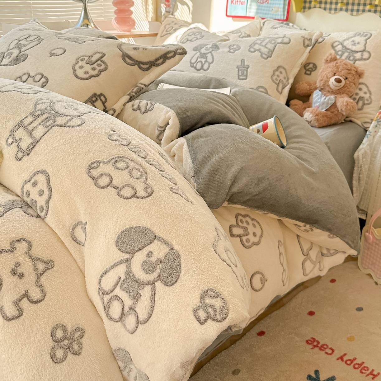 91家纺网 家纺一手货源 找家纺 （总）韩巢家纺 2025新款高克重雪花绒牛奶绒四件套系列