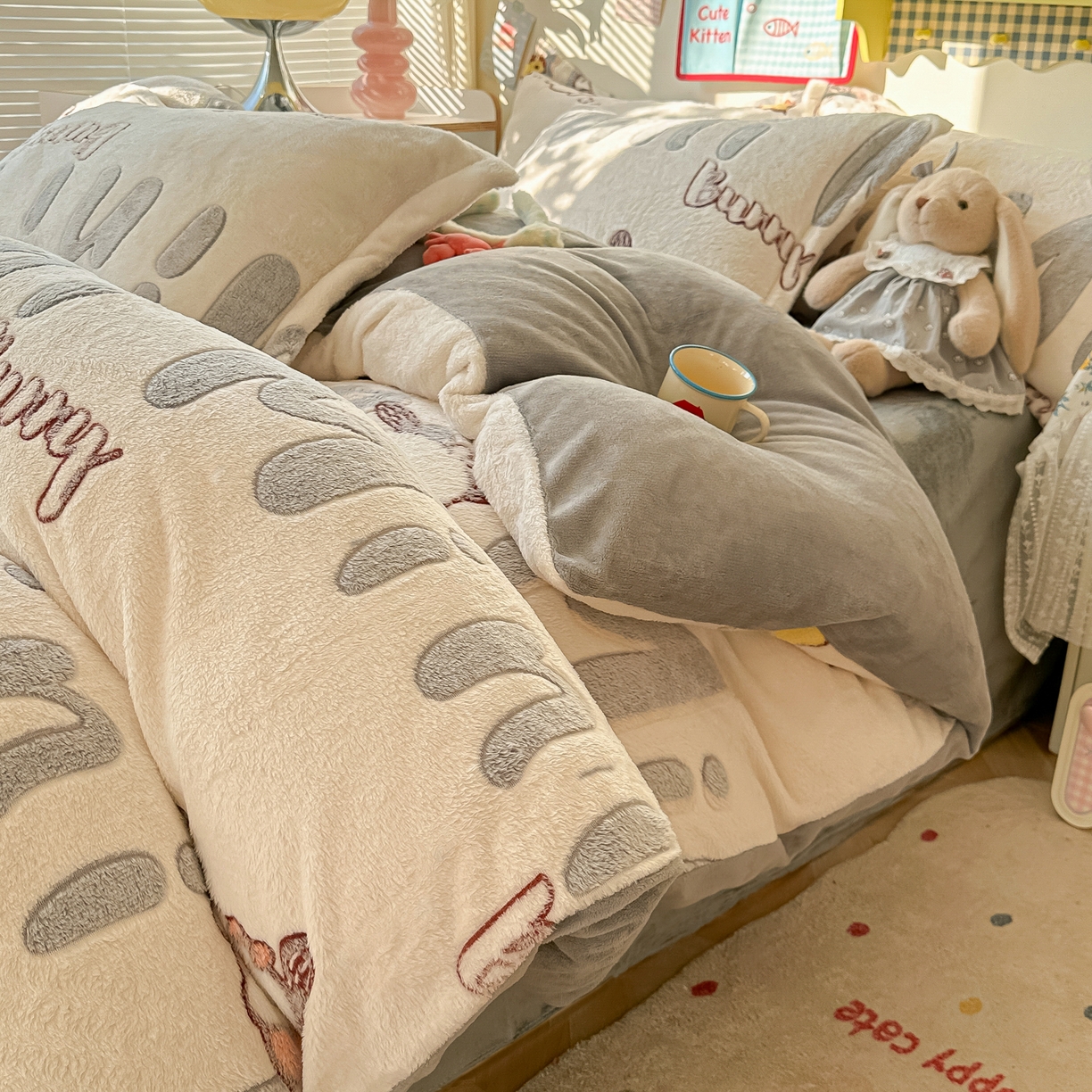 91家纺网 家纺一手货源 找家纺 （总）韩巢家纺 2025新款高克重雪花绒牛奶绒四件套系列