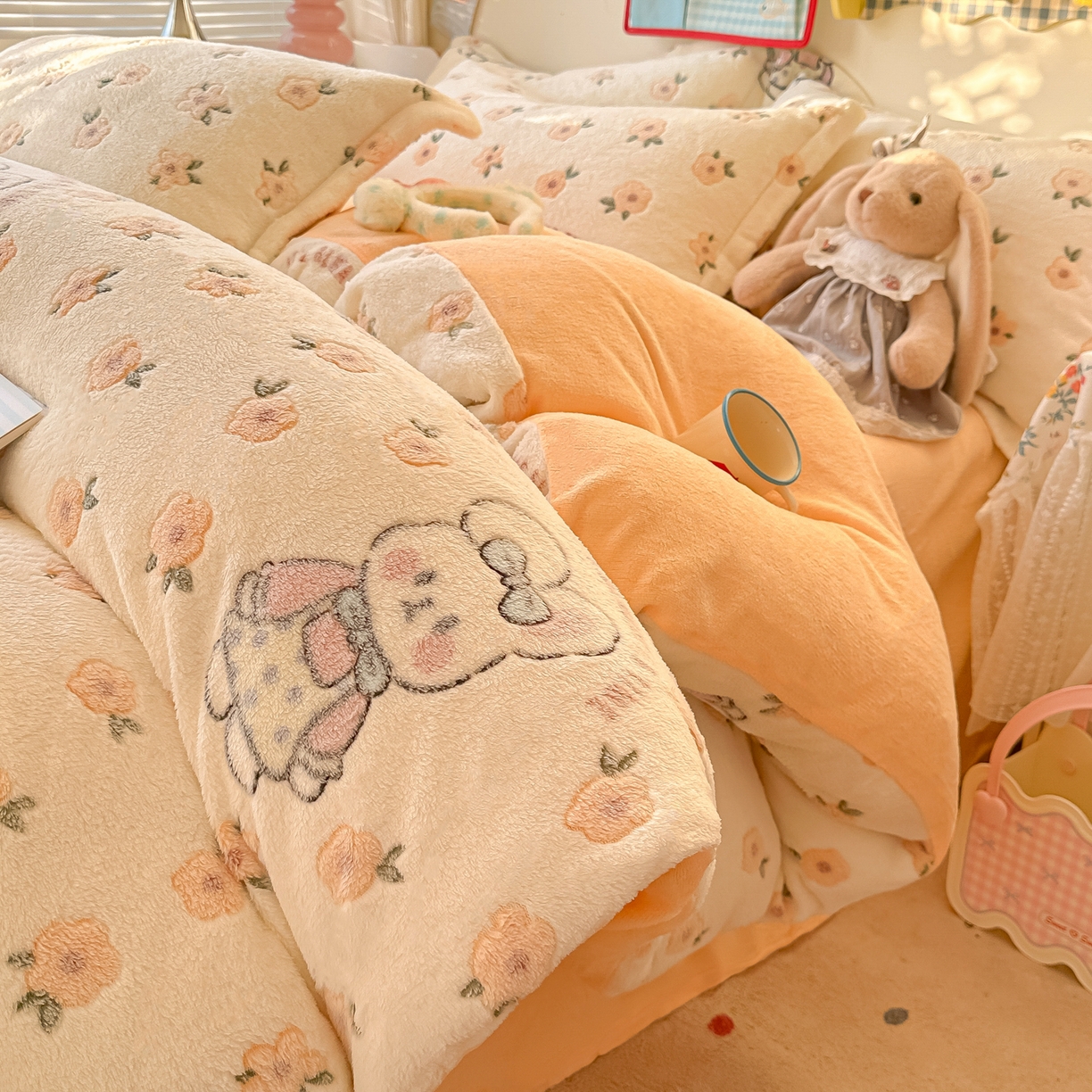 91家纺网 家纺一手货源 找家纺 （总）韩巢家纺 2025新款高克重雪花绒牛奶绒四件套系列