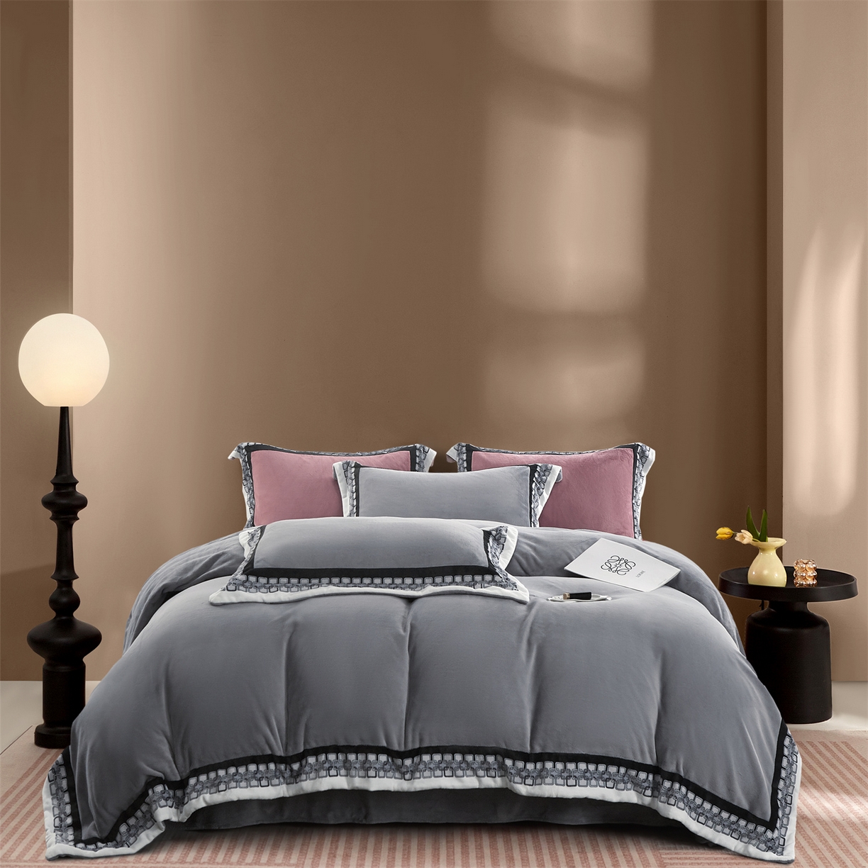 91家纺网 家纺一手货源 找家纺 （总）芯丝路枕业 2025新款蚕丝棉四件套系列-奈儿日耳曼以弗所系列