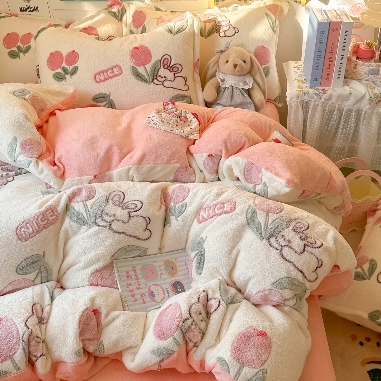 91家纺网 家纺一手货源 找家纺 韩巢家纺 2025新款高克重雪花绒牛奶绒四件套系列 郁金香