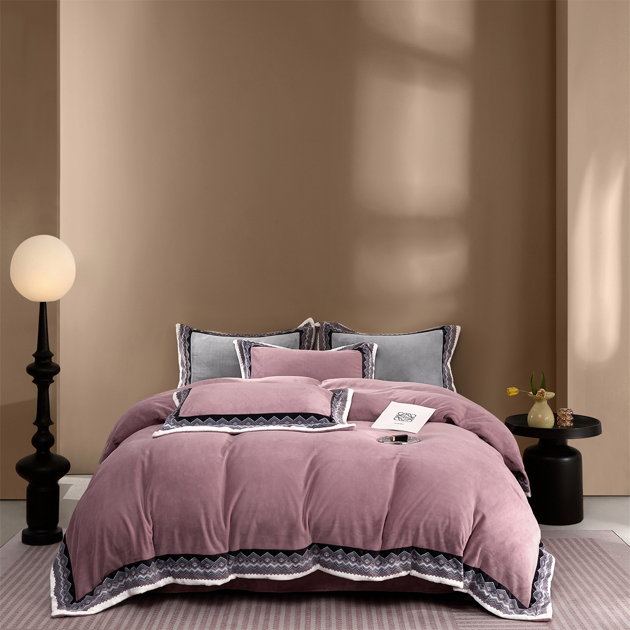 91家纺网 家纺一手货源 找家纺 （总）芯丝路枕业 2025新款蚕丝棉四件套系列-奈儿日耳曼以弗所系列