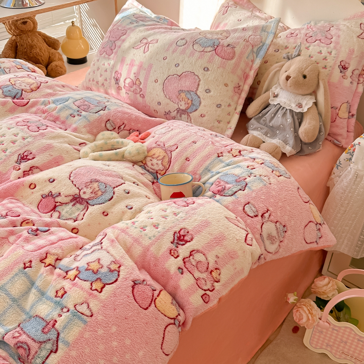 91家纺网 家纺一手货源 找家纺 韩巢家纺 2025新款高克重雪花绒牛奶绒四件套系列 巴丽娜