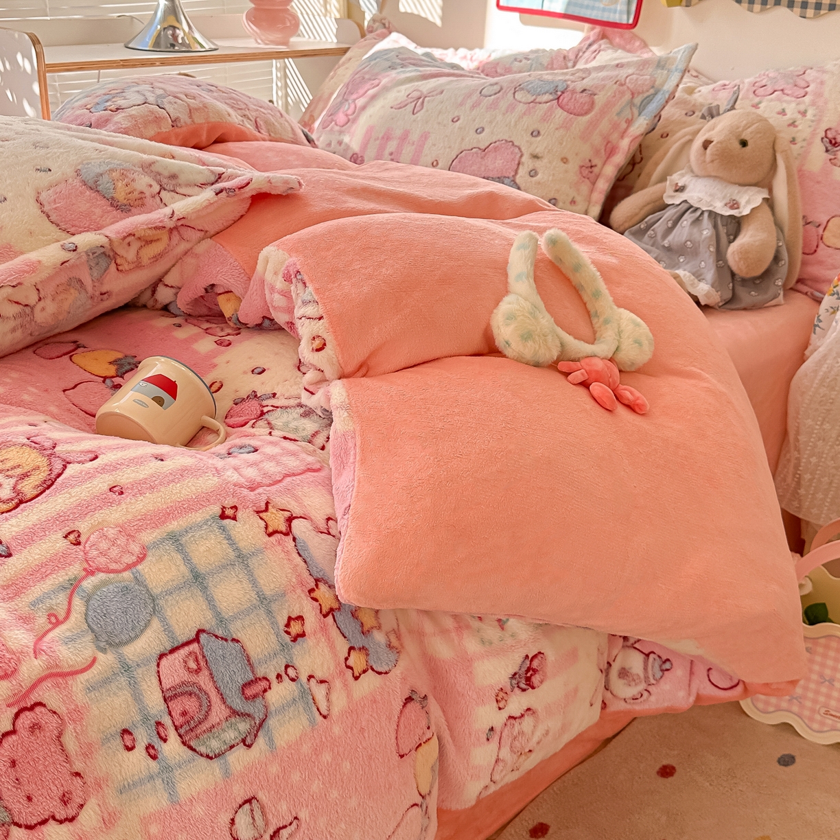 91家纺网 家纺一手货源 找家纺 韩巢家纺 2025新款高克重雪花绒牛奶绒四件套系列 巴丽娜