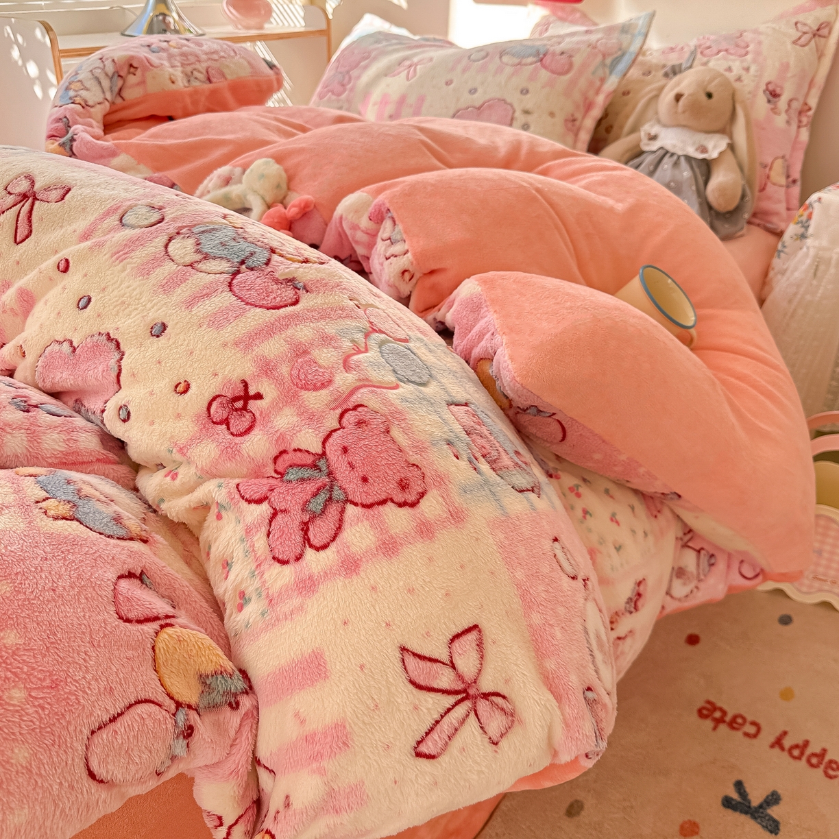 91家纺网 家纺一手货源 找家纺 韩巢家纺 2025新款高克重雪花绒牛奶绒四件套系列 巴丽娜