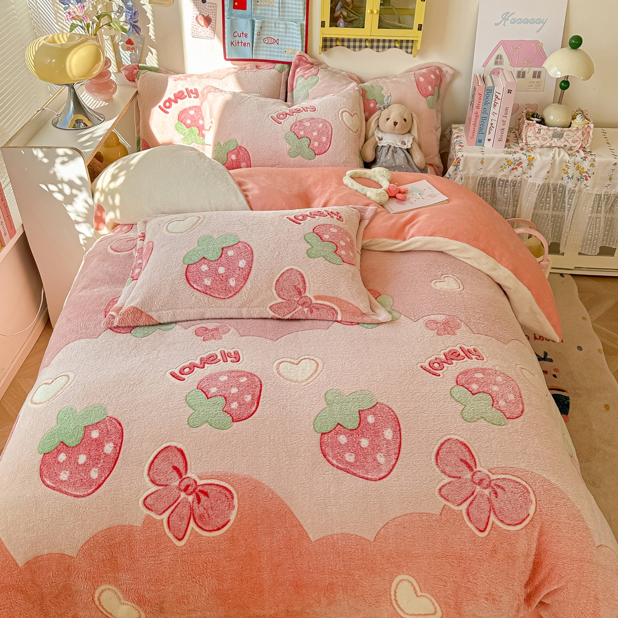 91家纺网 家纺一手货源 找家纺 韩巢家纺 2025新款高克重雪花绒牛奶绒四件套系列 蝶雅