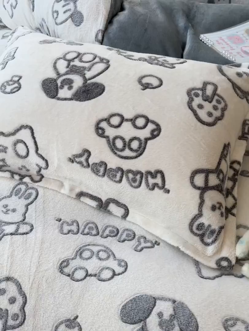 91家纺网 家纺一手货源 找家纺 韩巢家纺 2025新款高克重雪花绒牛奶绒四件套系列 灰色轨迹