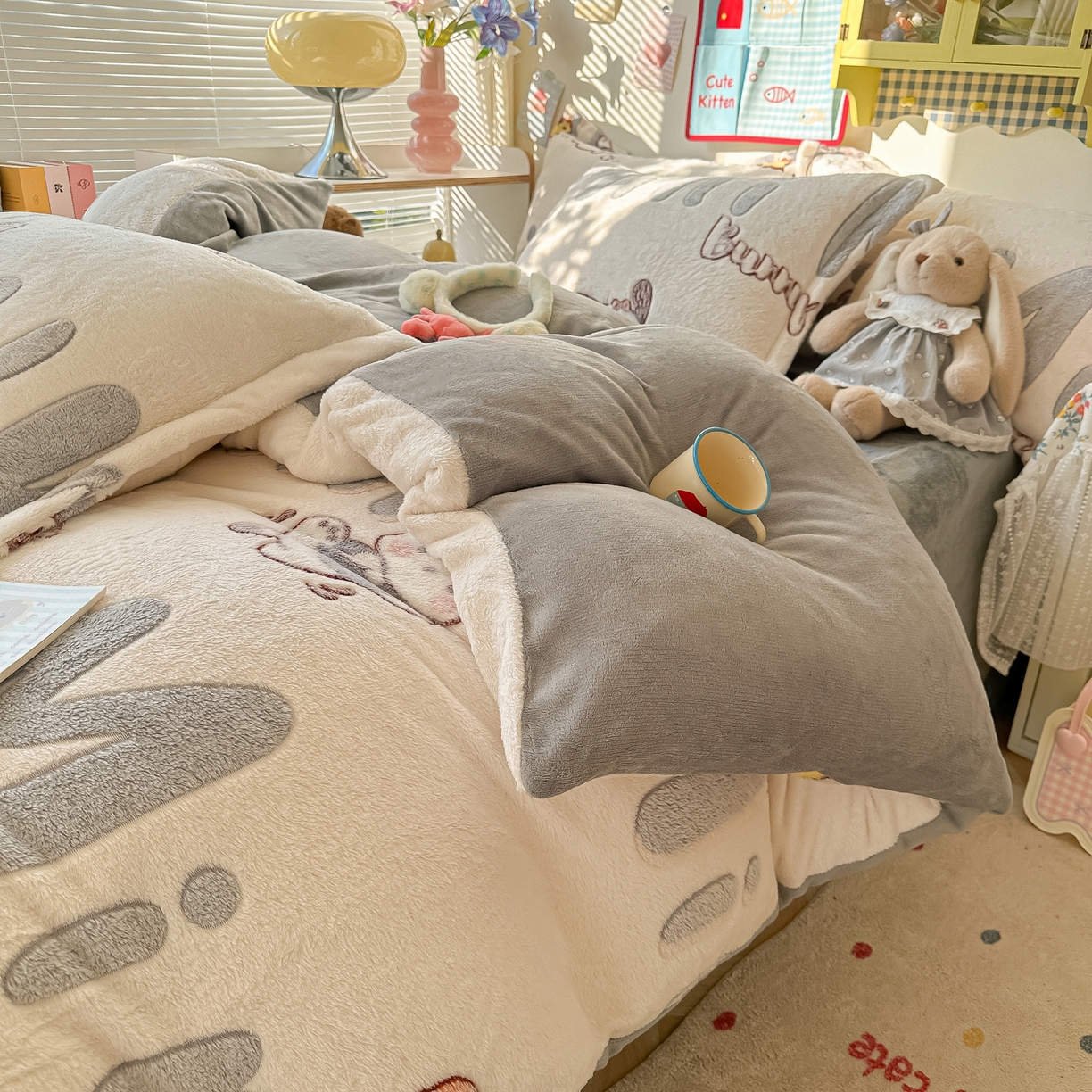 91家纺网 家纺一手货源 找家纺 韩巢家纺 2025新款高克重雪花绒牛奶绒四件套系列 米菲