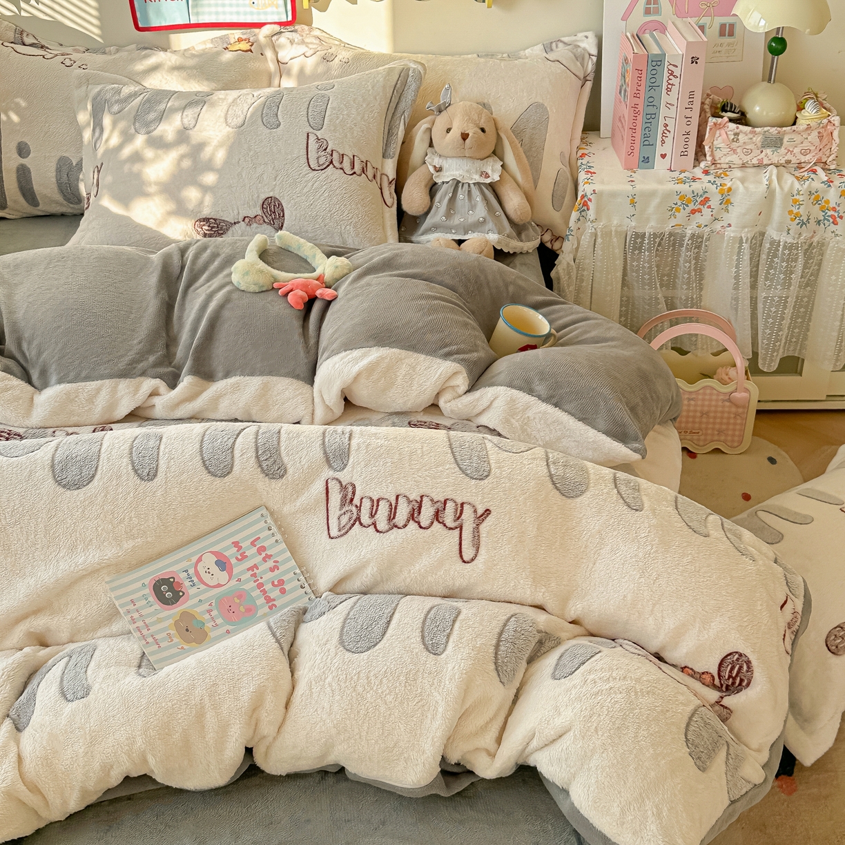 91家纺网 家纺一手货源 找家纺 韩巢家纺 2025新款高克重雪花绒牛奶绒四件套系列 米菲