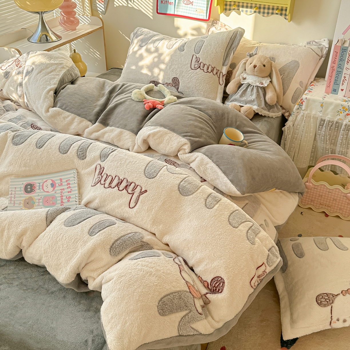 91家纺网 家纺一手货源 找家纺 韩巢家纺 2025新款高克重雪花绒牛奶绒四件套系列 米菲