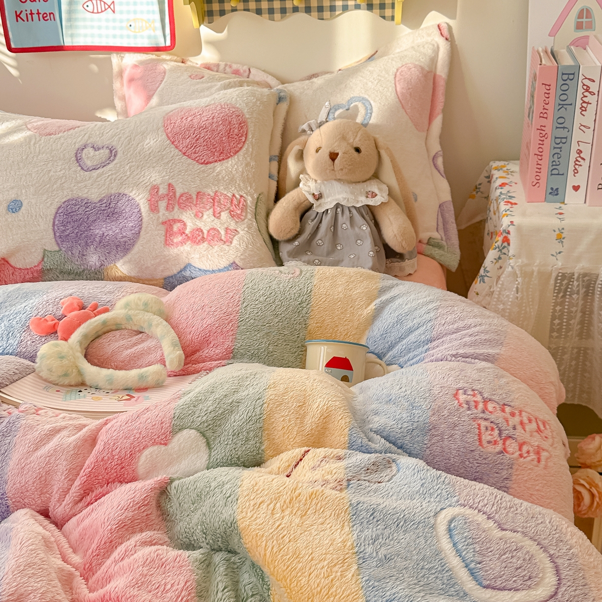 91家纺网 家纺一手货源 找家纺 韩巢家纺 2025新款高克重雪花绒牛奶绒四件套系列 七彩