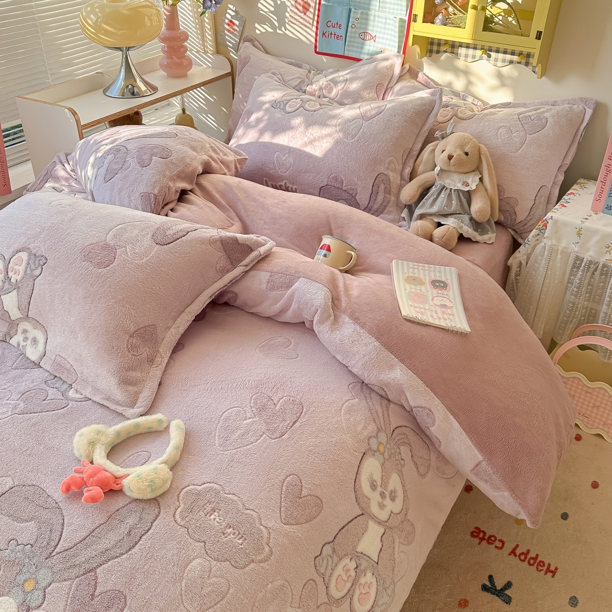 91家纺网 家纺一手货源 找家纺 韩巢家纺 2025新款高克重雪花绒牛奶绒四件套系列 幸运兔