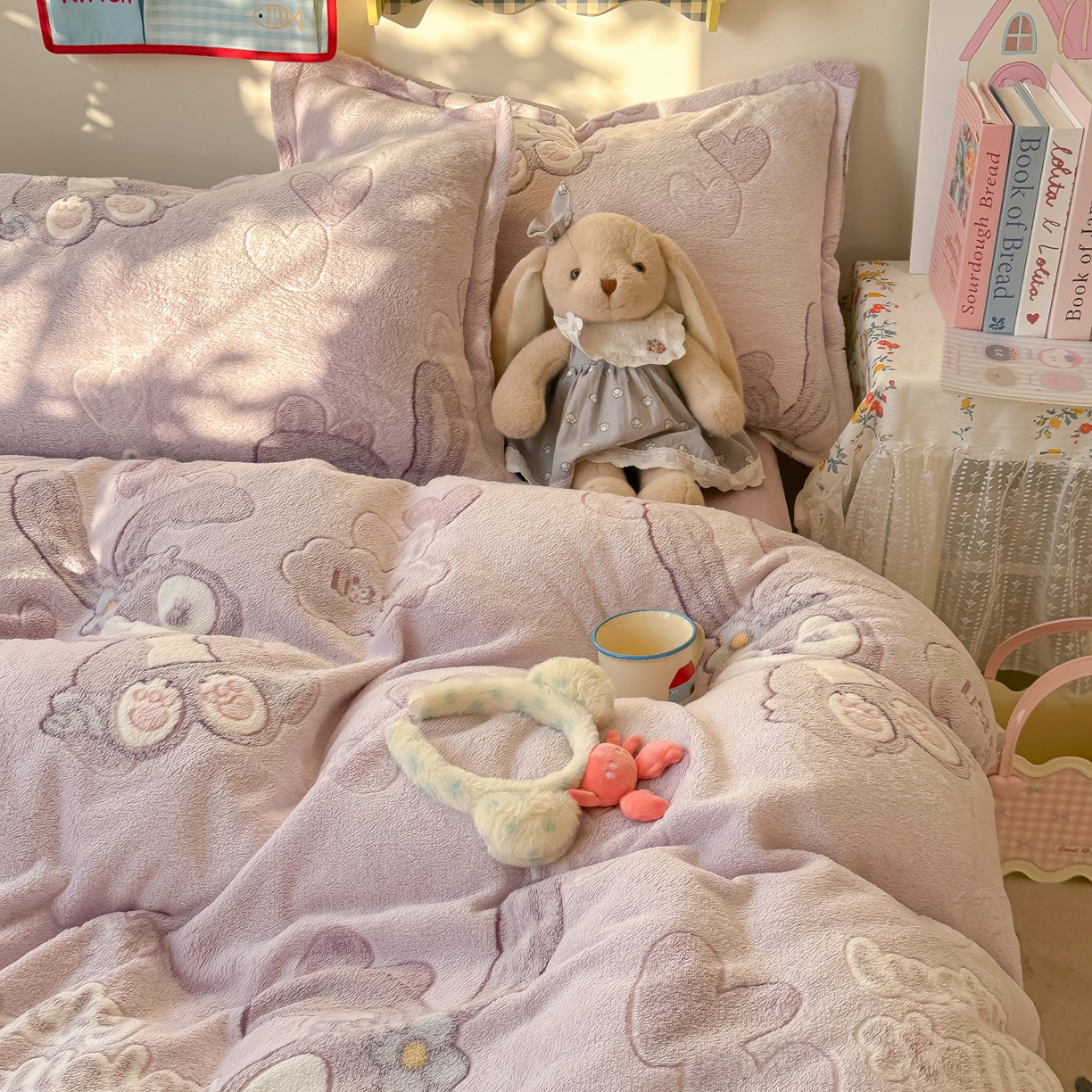 91家纺网 家纺一手货源 找家纺 韩巢家纺 2025新款高克重雪花绒牛奶绒四件套系列 幸运兔