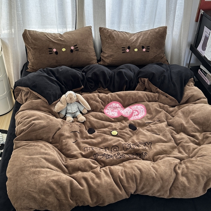 91家纺网 家纺一手货源 找家纺 （总）优色良品家纺 2025新款亲肤舒适高克重牛奶绒毛巾绣套件四件套