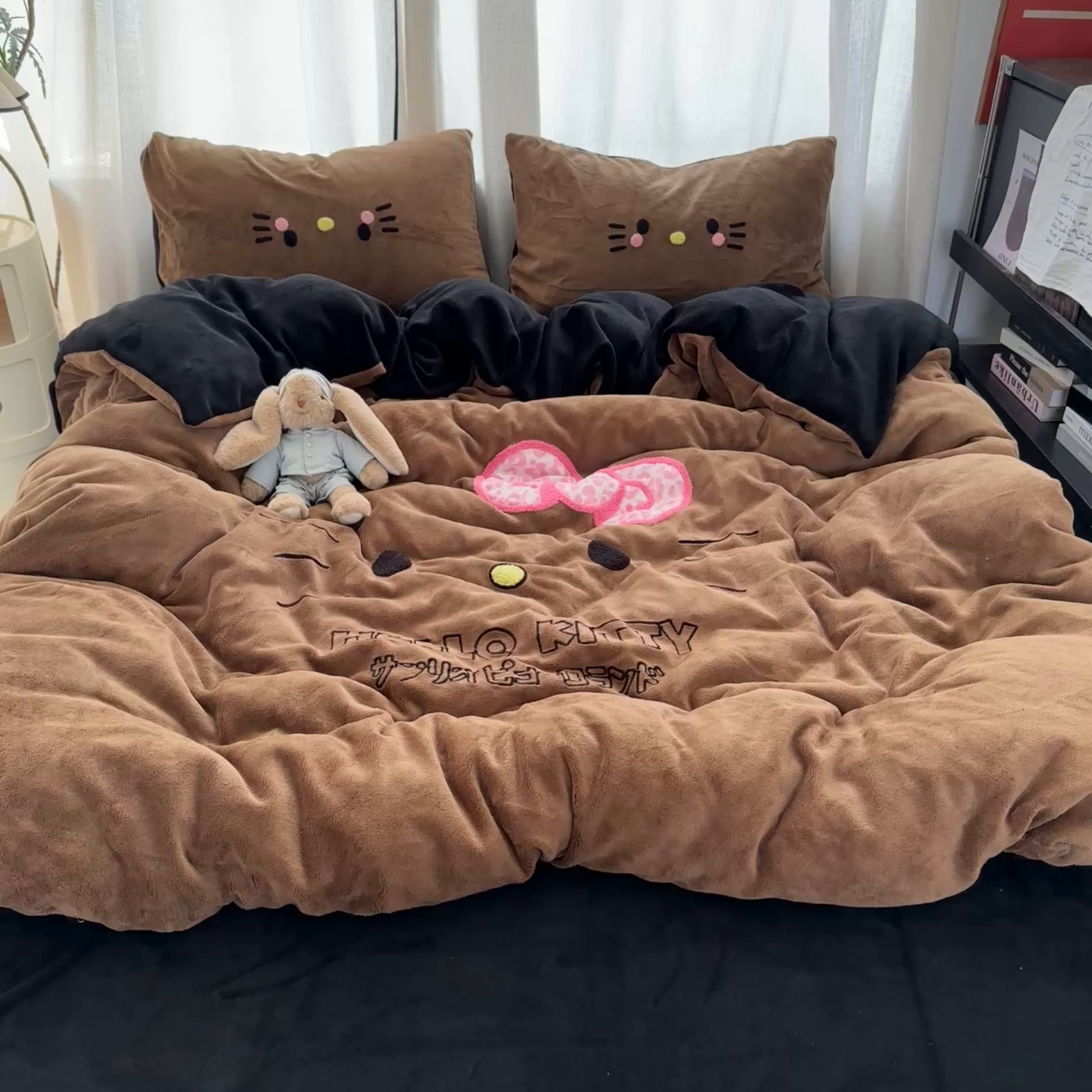 91家纺网 家纺一手货源 找家纺 （总）优色良品家纺 2025新款亲肤舒适高克重牛奶绒毛巾绣套件四件套