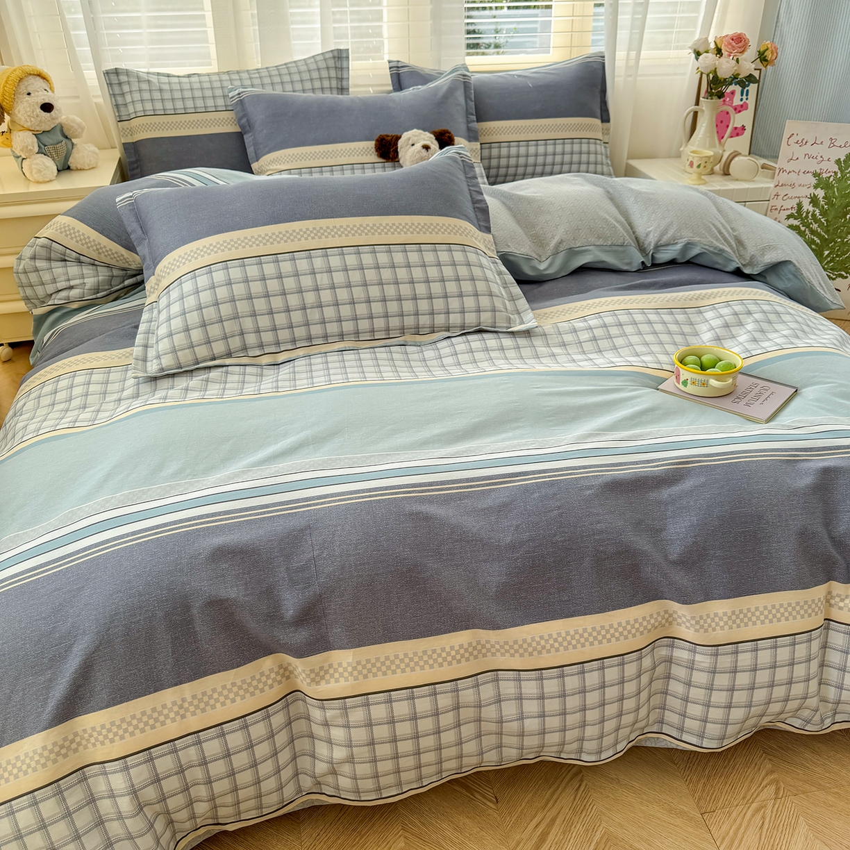 91家纺网 家纺一手货源 找家纺 尚帛 2026新款全棉品质喷气印花爆款四件套 多规格套件 单品系列-场景一 爱之艺术-灰