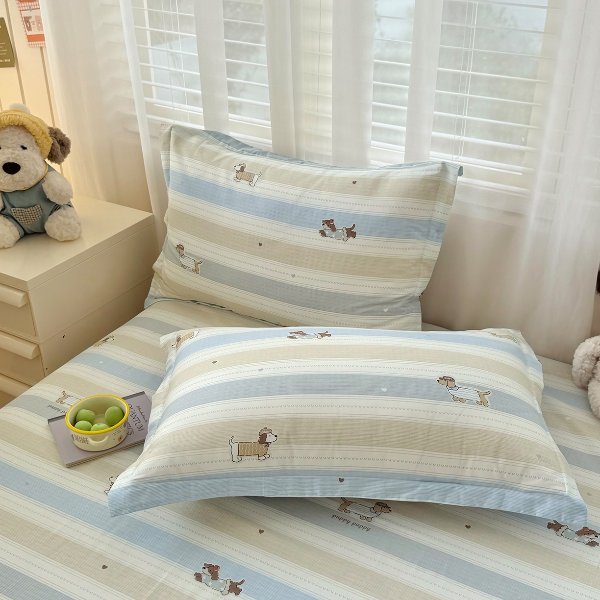 91家纺网 家纺一手货源 找家纺 尚帛 2026新款全棉品质喷气印花爆款四件套 多规格套件 单品系列-场景一 奔跑小狗