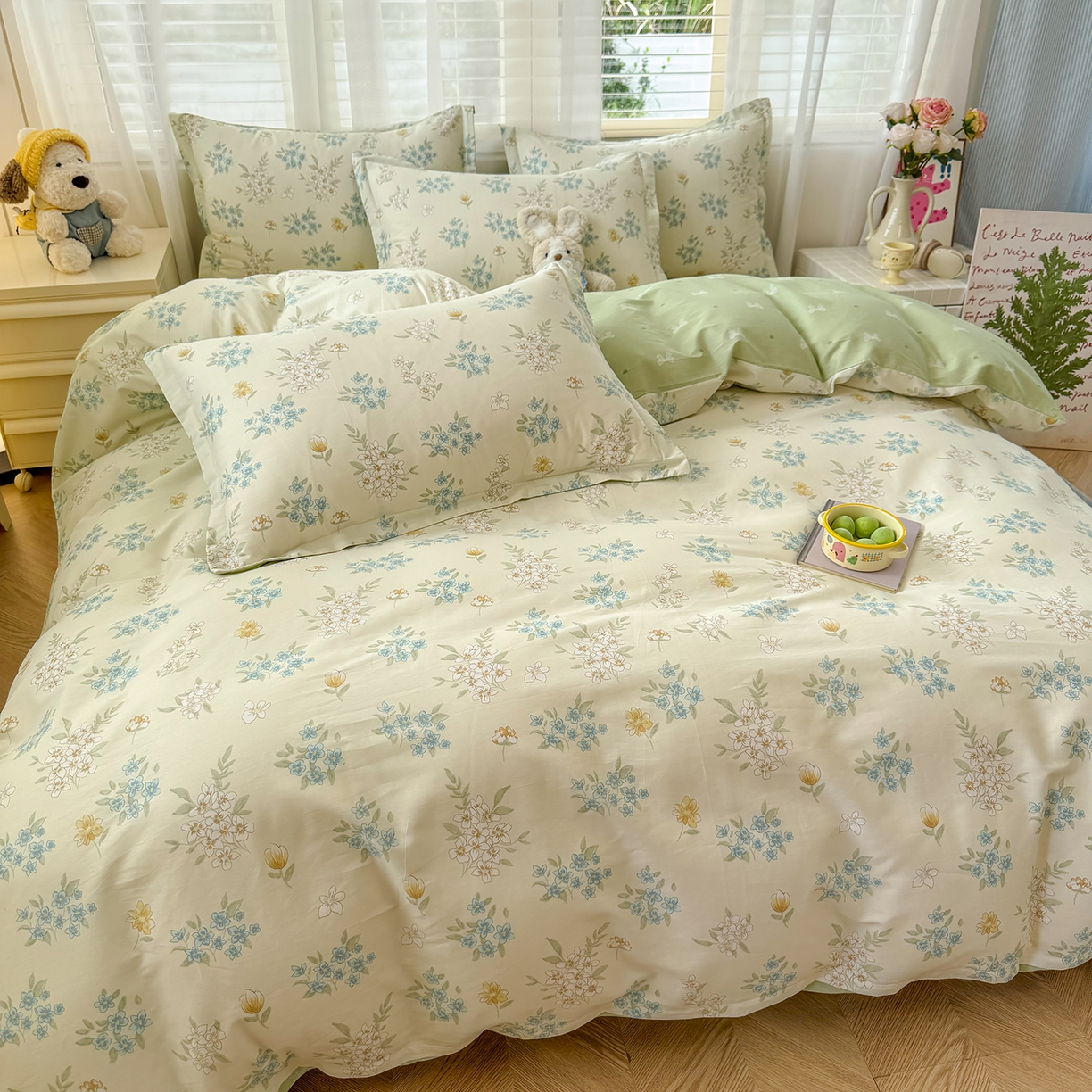 91家纺网 家纺一手货源 找家纺 尚帛 2026新款全棉品质喷气印花爆款四件套 多规格套件 单品系列-场景一 春漫庭