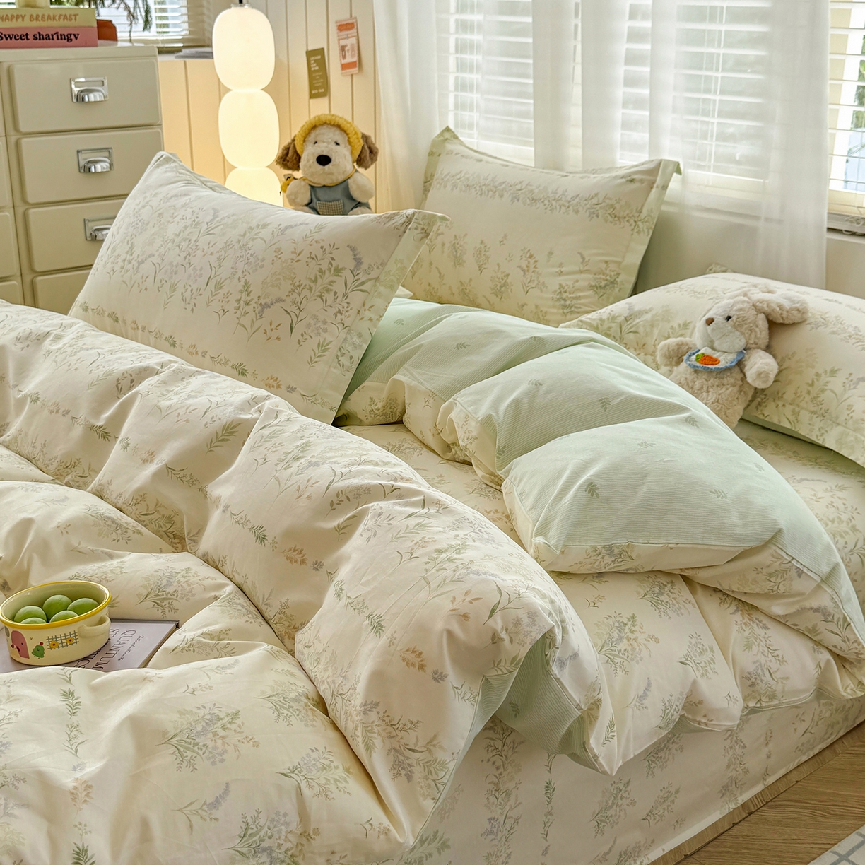 91家纺网 家纺一手货源 找家纺 尚帛 2026新款全棉品质喷气印花爆款四件套 多规格套件 单品系列-场景一 丛草集